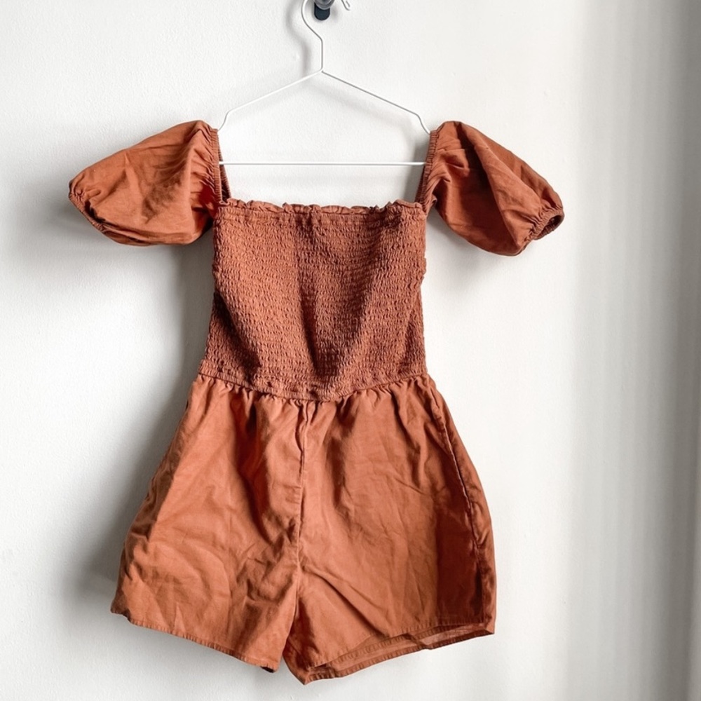 Abercrombie & Fitch • Terracotta Off Shoulder Puff Sleeve Romper